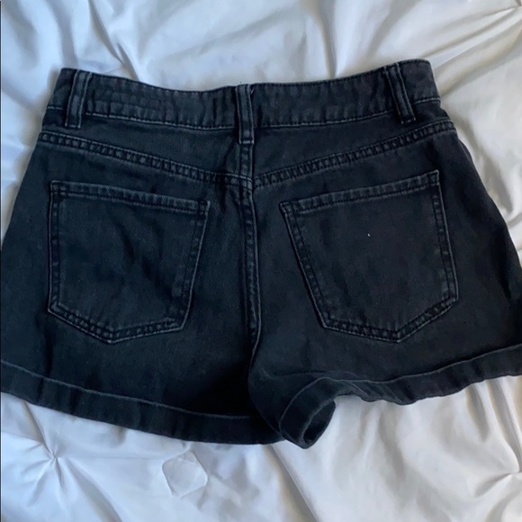 PacSun black mom jean shorts - Picture 2 of 3